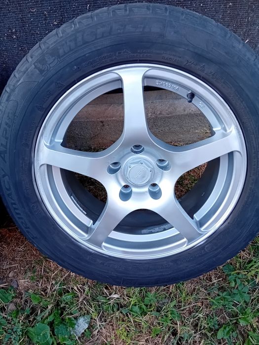 Vand genti cu cauciucuri R 16
