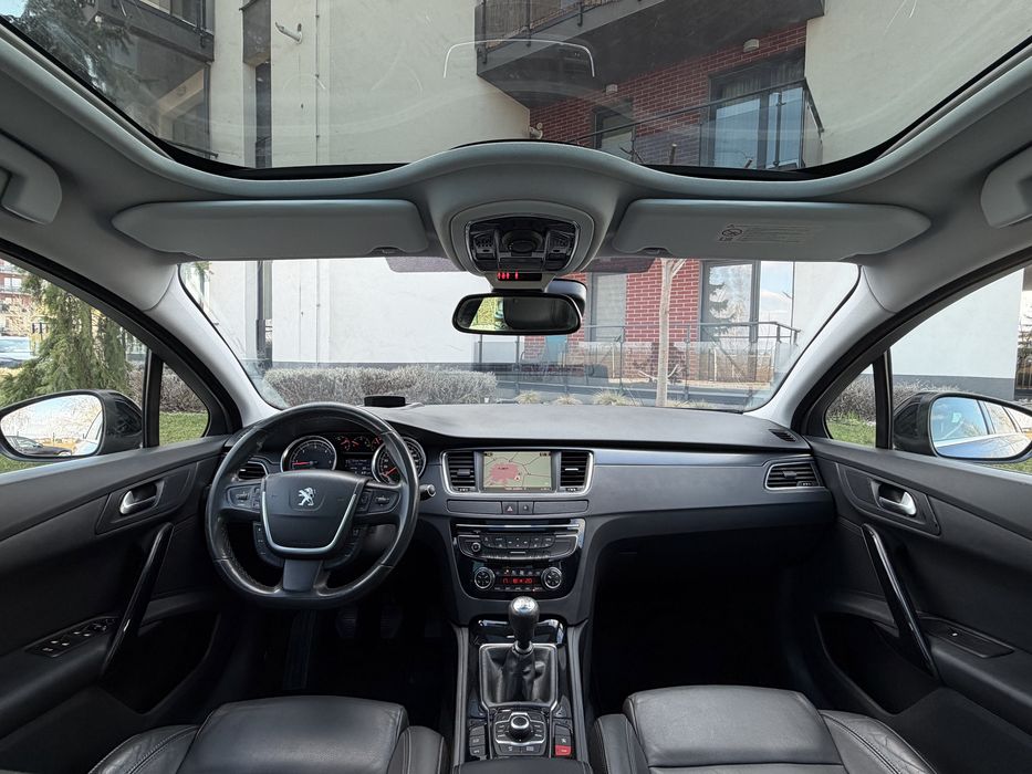 Peugeot 508 2.0 HDI Allure / Panoramic/HeadUp/Bi-Xenon/Navi/Piele
