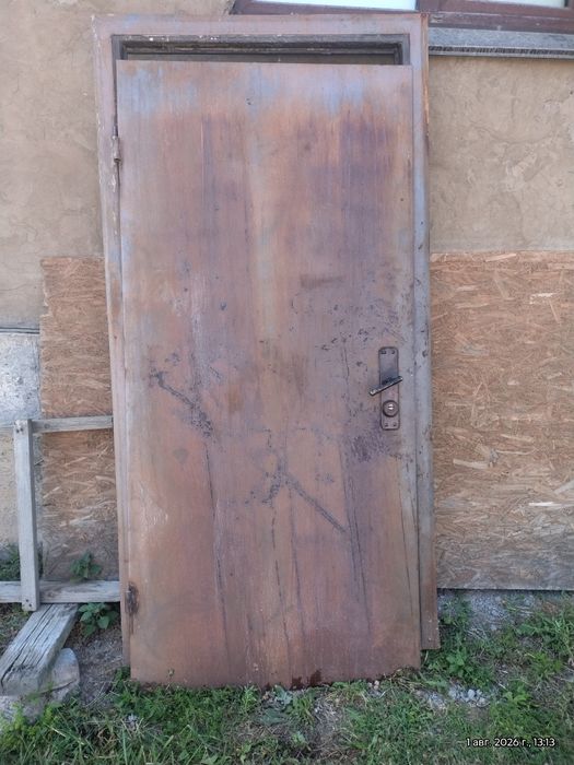 Продам срочно железный  двери