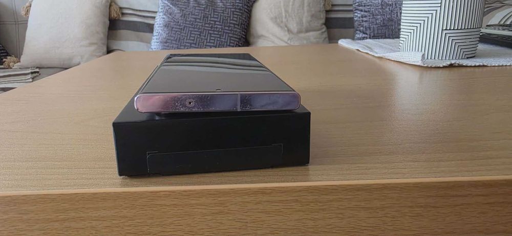 Продавам Samsung S23 ULTRA