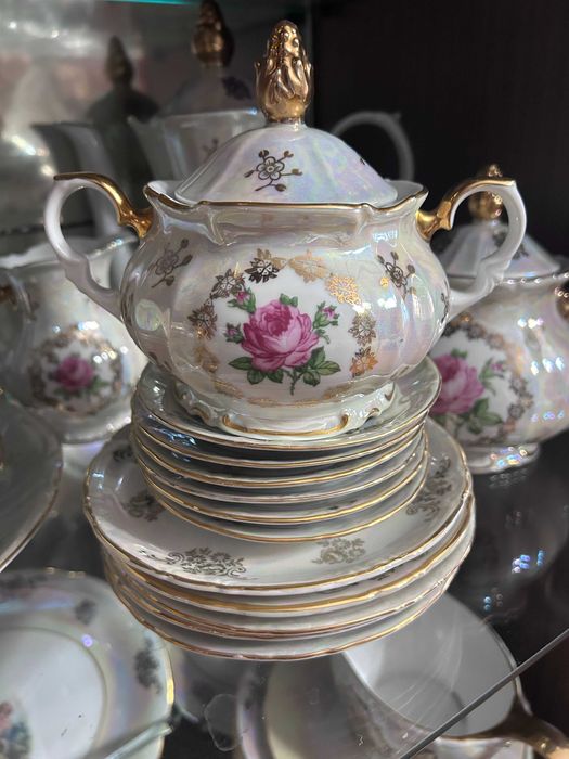 Продам сервиз чайный "Роза"
