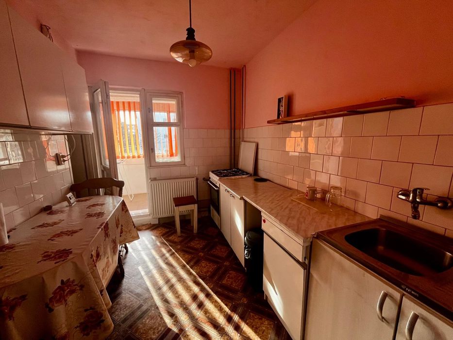 Închiriez apartament 2 camere, clima, centrala
