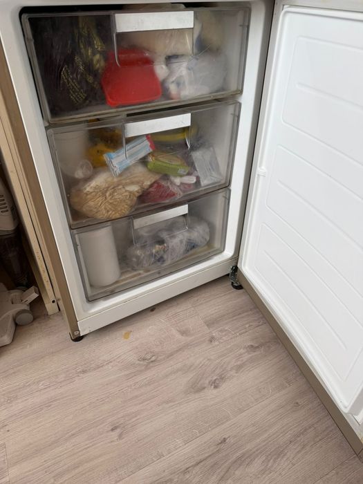 Продам холодильник