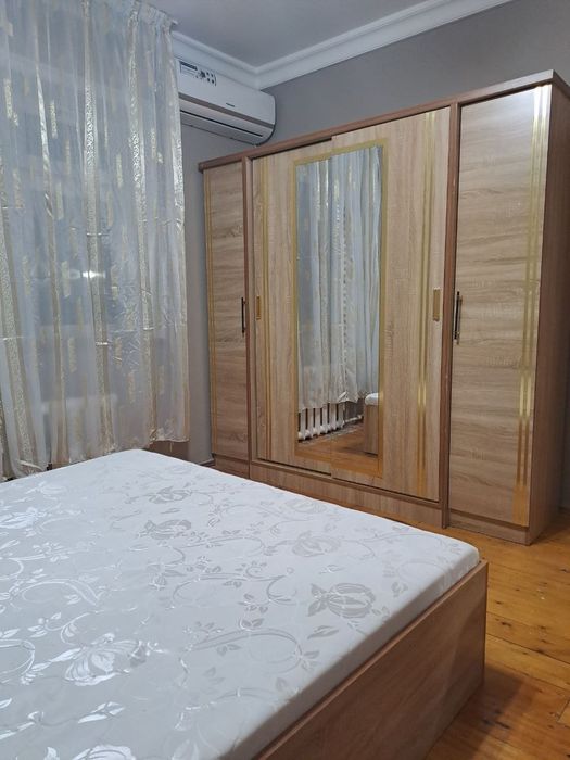 Чиланзар Ц квартал 2в3/1/4 Кирпичный дом 77 серия  Парковка,подвал