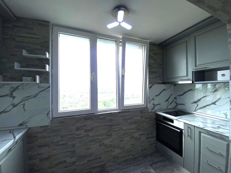 3-стаен, Чародейка, 300-те, направен