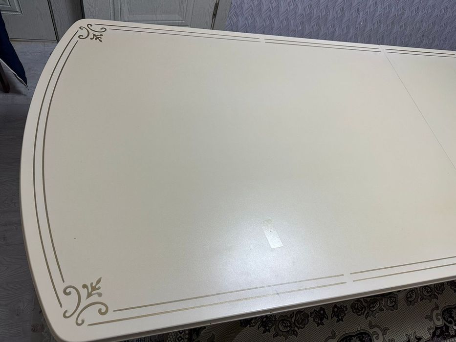 Продам стол и стулья