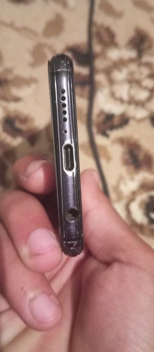 Телефон Хуавей 64гб