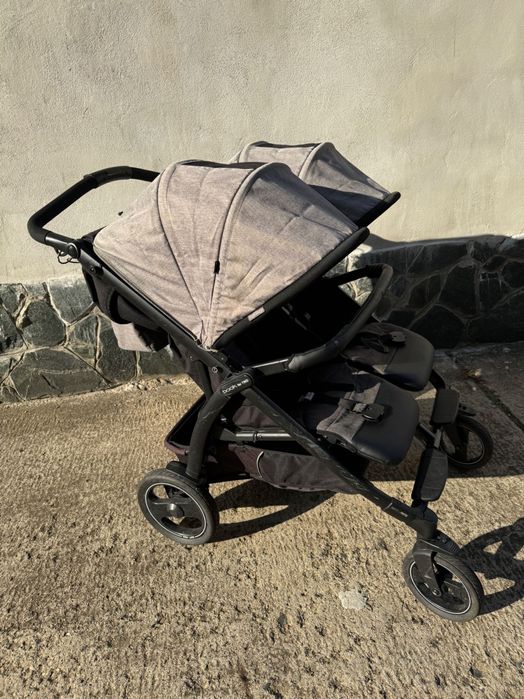 Количка за близнаци peg perego