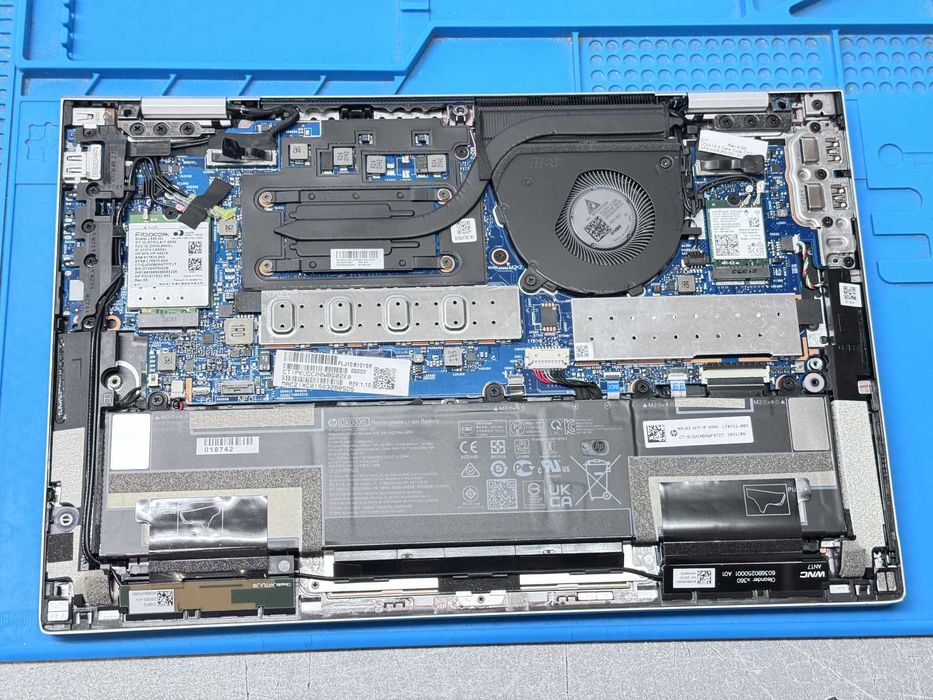 бизнес клас HP EliteBook x360 830 G8 13.3" touch i5-1145G7 16GB 510 клас А с Гаранция