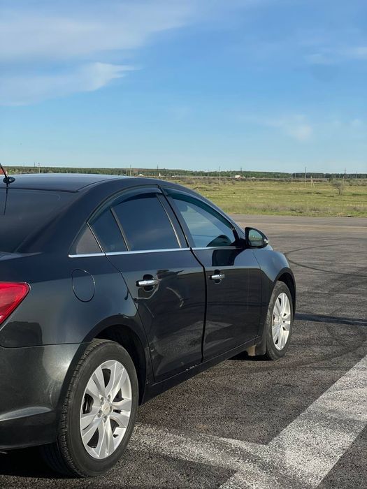 Продам Chevrolet Cruze