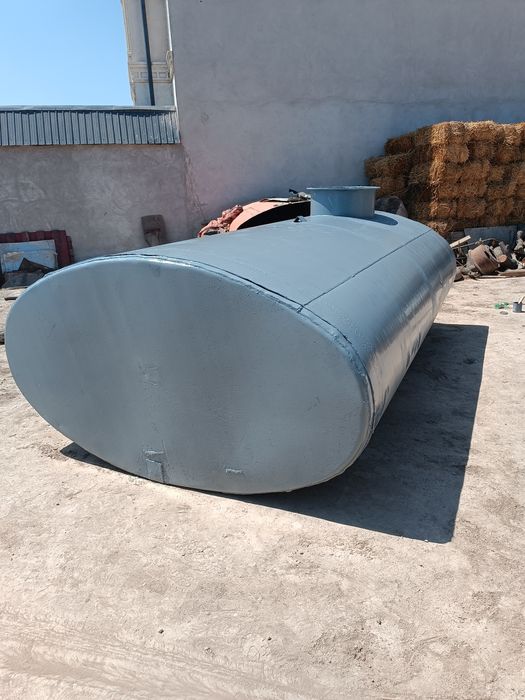 ёмкость сотилади зор холатда