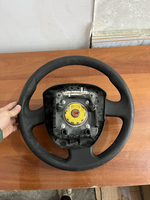 LADA GRANTA ruli airbag bilan original narxini kelishamz