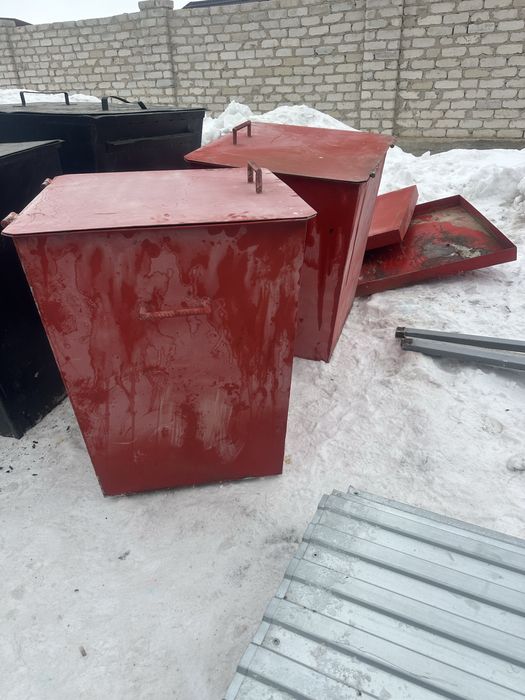 Срочно продается мусорной контейнеры