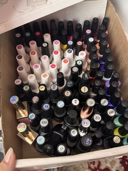 Поодам все для маникюра