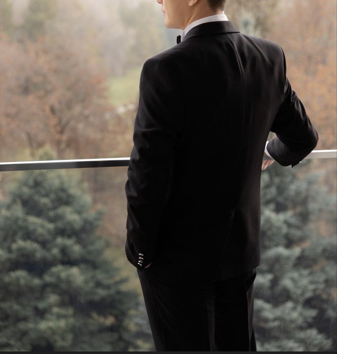 Костюм смокинг черный