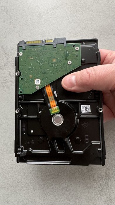 Hdd desktop , NVR , 4tb , 4000 gb , testat 100%bun .