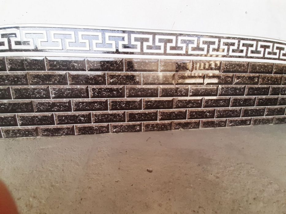 Гишт, кафел, ламинант терамиз