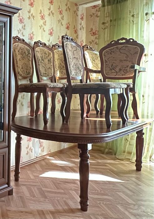 Продам стол