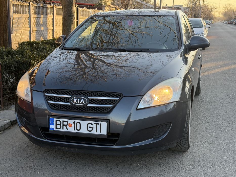 Kia Ceed 1.6 CRDI 2009 - distriubutie schimbata - anvelope noi revizie