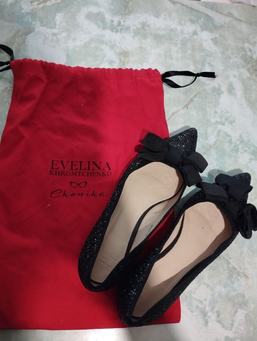 Туфли женские, с каблучком