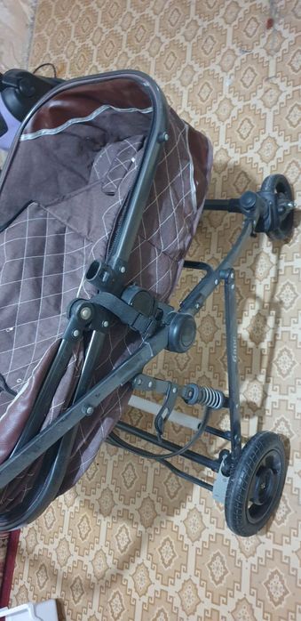 Продам детскую коляску