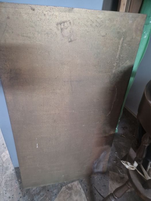 Vand 2 buc tablă de 3000x1500x1,5 si tablă decapată la fășii de 3m,2m,