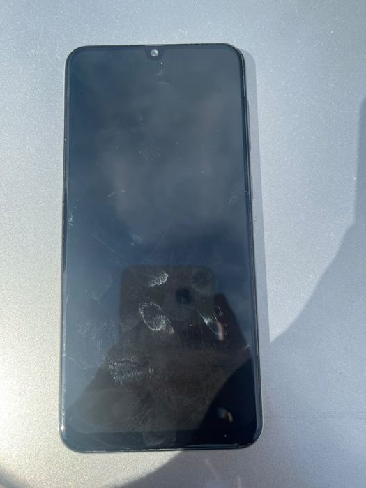 Samsung A30 продам
