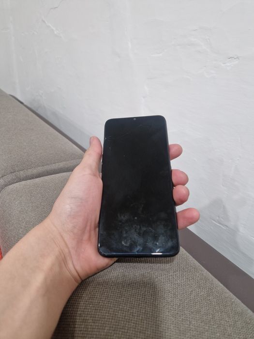 Продам телнфон OPPO A 16