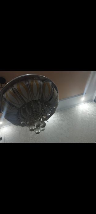 Люстра,в очень хорошем состоянии.