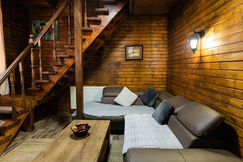 CABANA RÂNCA langa partia M1 :Investitie