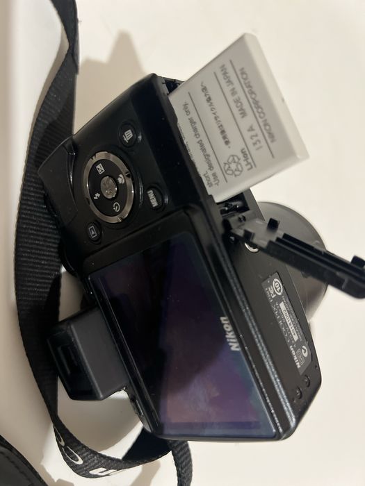 Фотоапарат Nikon Coolpix P80