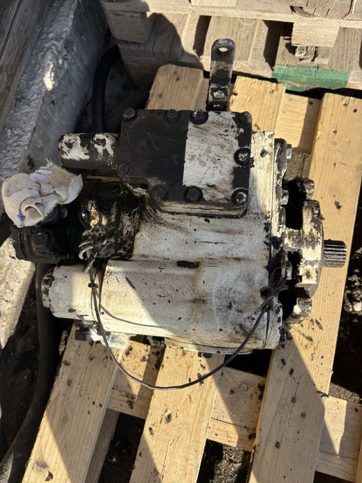 Гидронасос для автобетоносмесителя