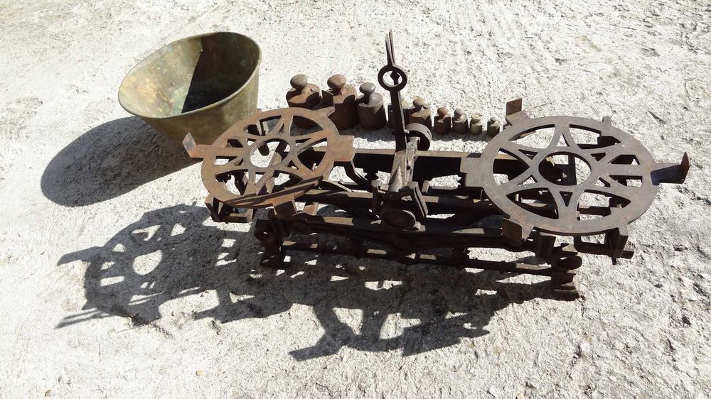 Механичен ретро кантар - антика