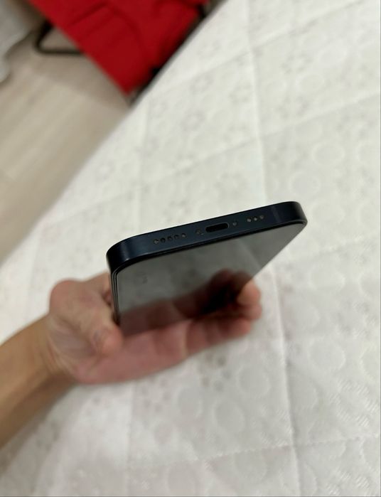 Продам iphone 13 128gb