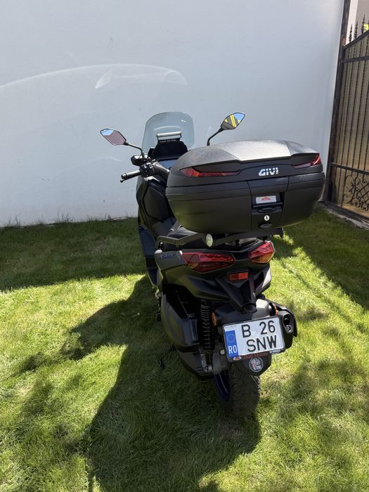 Vand scuter yamaha xmax 300