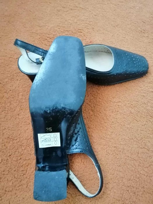 Pantofi damă, din piele, cu baretă, mărimea 35