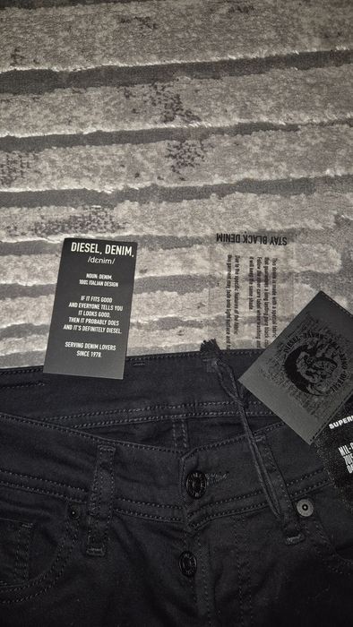 Тесни дънки Diesel