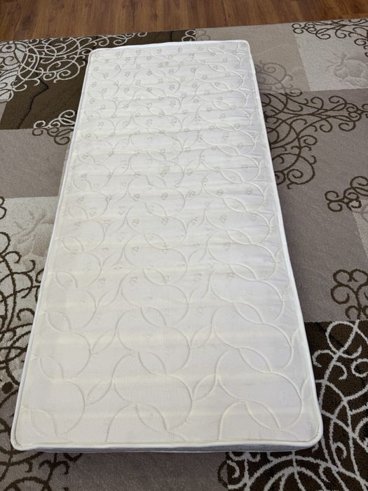 Матрас 90/200 б/у