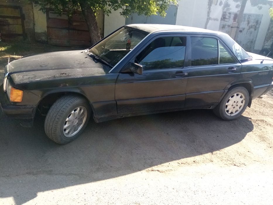Продам мерседес 190