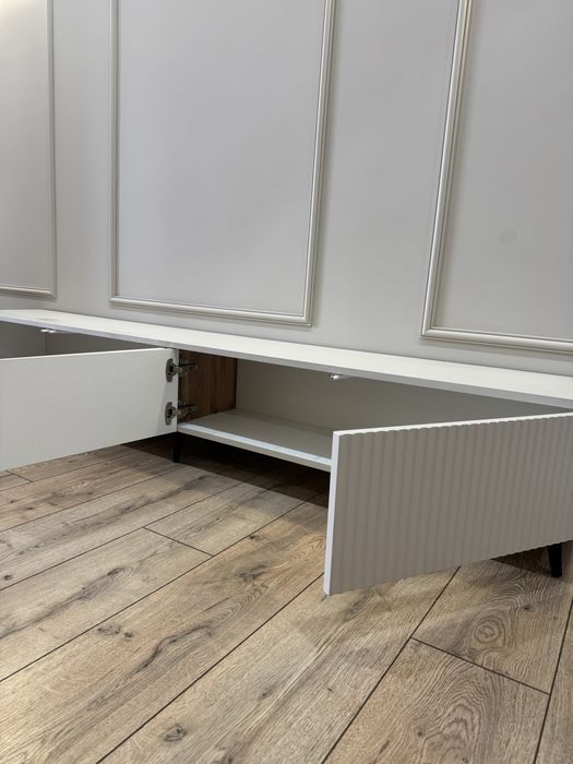 Срочно продам тв тумбу под телевизор