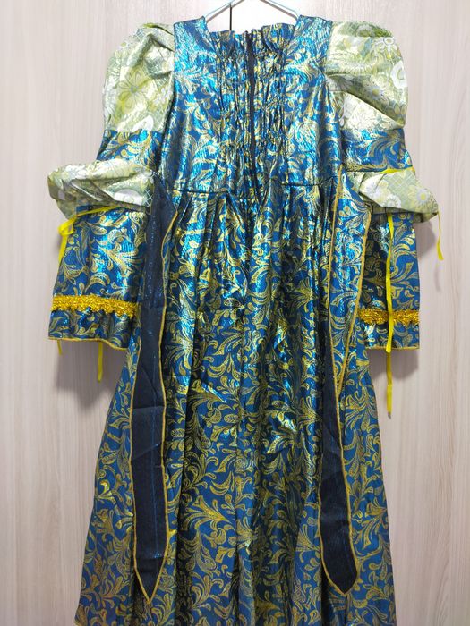 Карнавальное платье принцессы