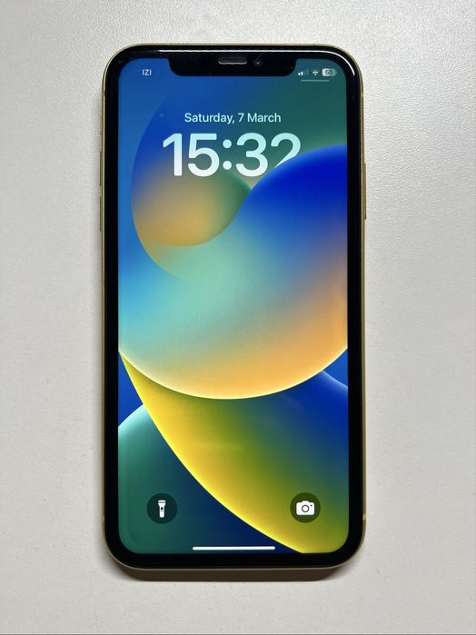 iPhone 11 128GB Yellow