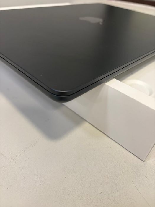 MacBook Air 15 m2 8/512