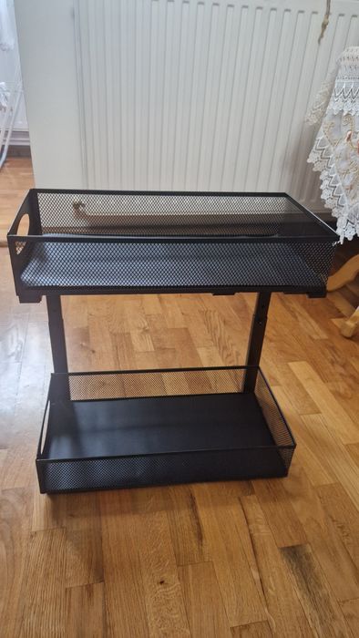 rafturi organizatoare sub chiuvetă