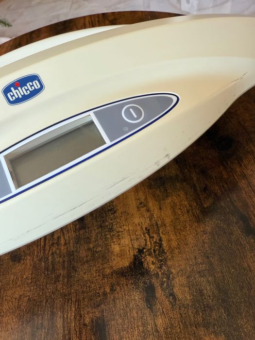 Електронна бебешка везна  - Chicco