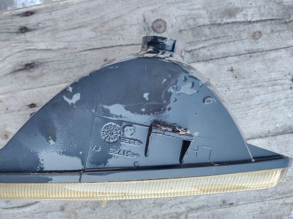 Фара левая на Dodge caravan