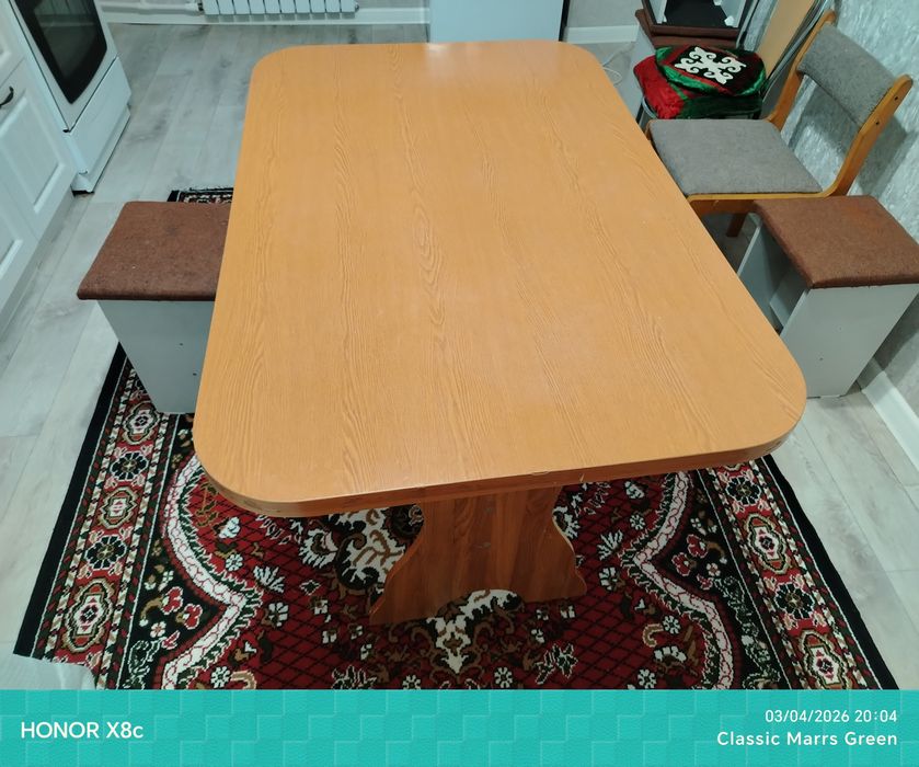 Столь мебель. Хорошом состояние