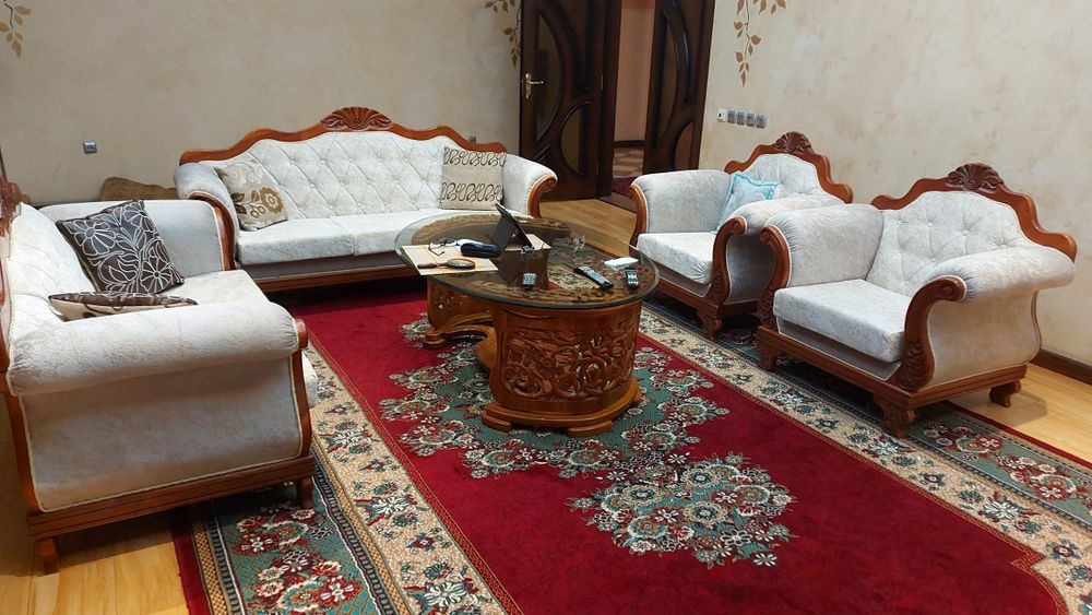 Реставрация и обивка мебели