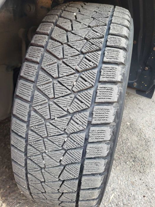 Автомобиль  Toyota RAV4