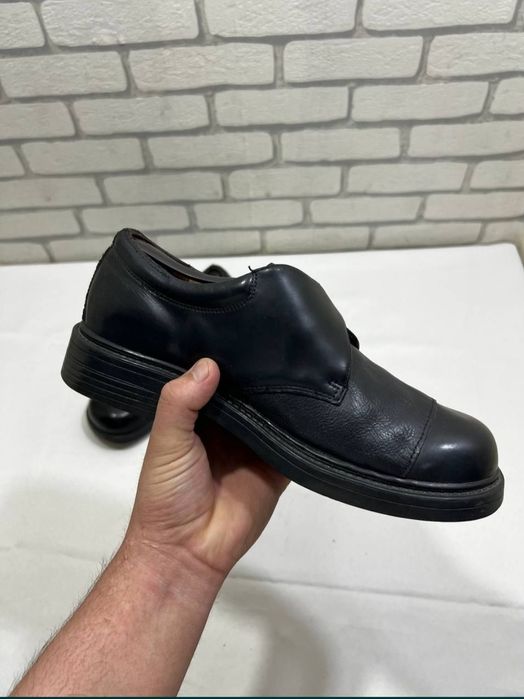 Оргинал Skechers Leather Upper toza kojadan tikilgan 
Holati : 10/10 u